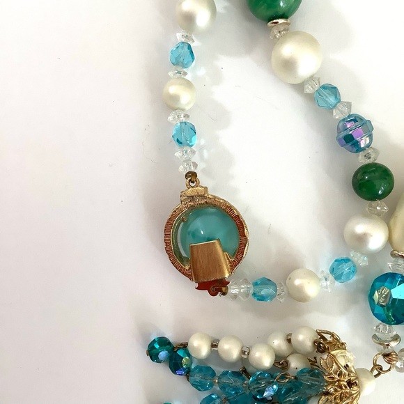 Vintage pearl and rhinestone tassel necklace with box clasp - Picture 7 of 7